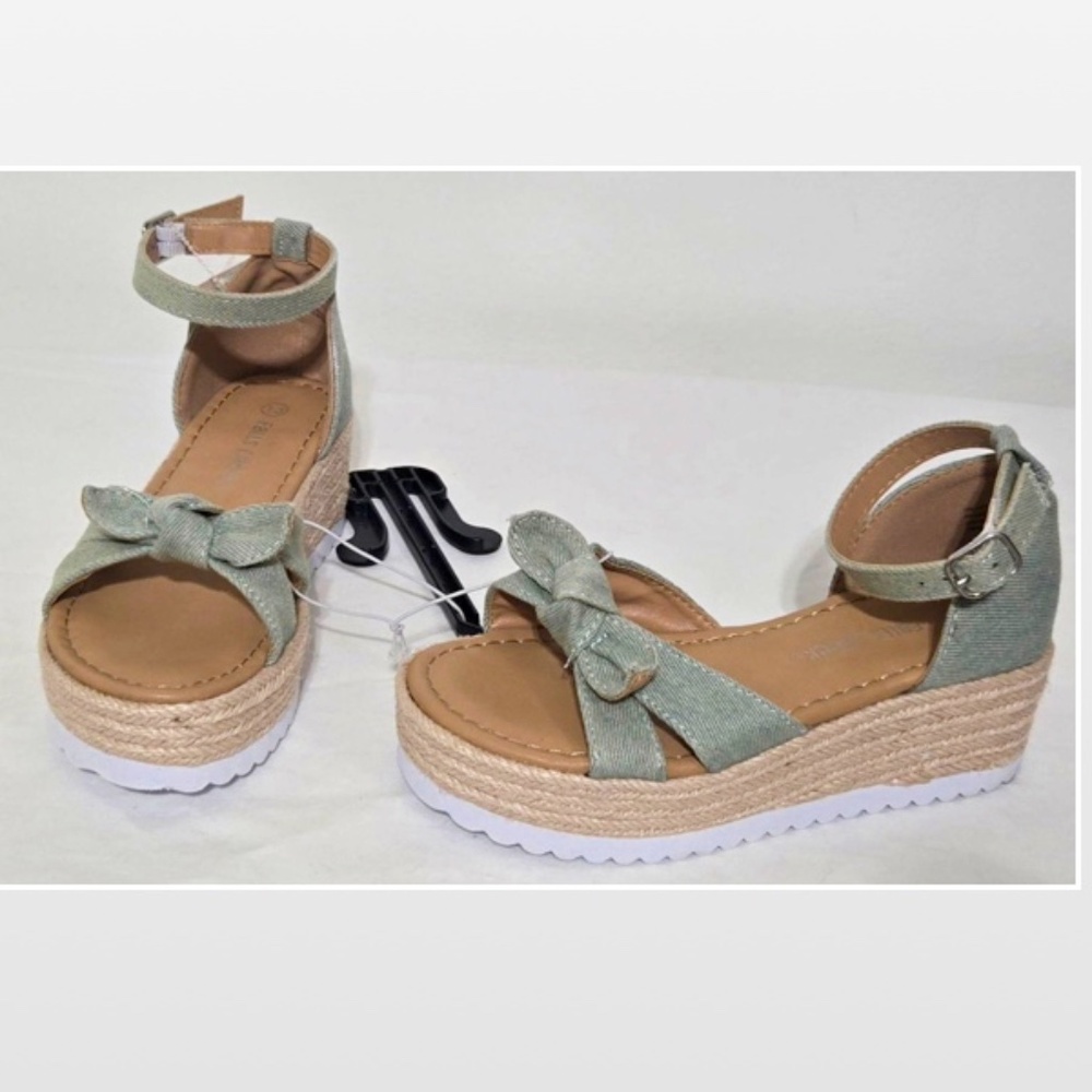 New Falls Creek Shoes Girls Size 12 Light Denim Espadrille Platforms Sandals NWT